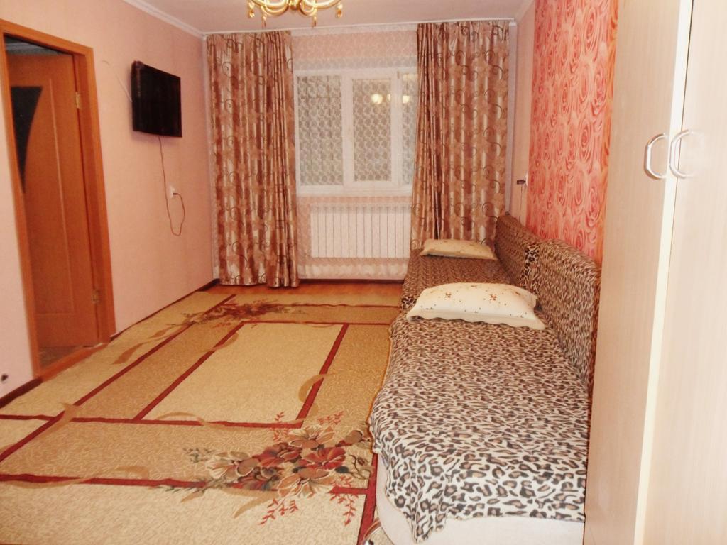 Ahmetova 10 Apartman Krasnoye Pole Kültér fotó